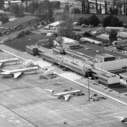 Alter Flughafen Berlin-Schönefeld Zentralflughafen der DDR