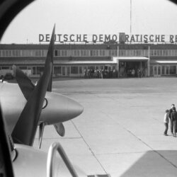 Flughafen Berlin-Schönefeld Zentralflughafen der DDR um 1960